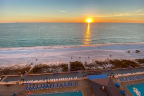 PCB Condo with Community Perks and Beach Access